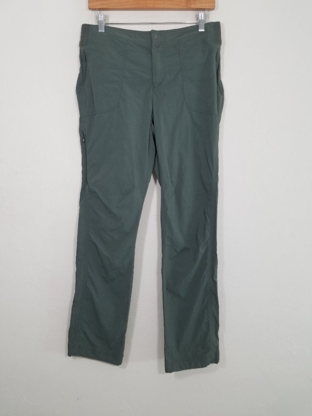 Athleta Pants with Zip Pockets Green Size 8